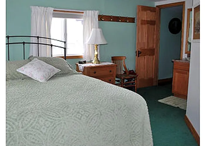 Romantic Vacation In A Charming Carroll County In Illinois Hébergement de vacances